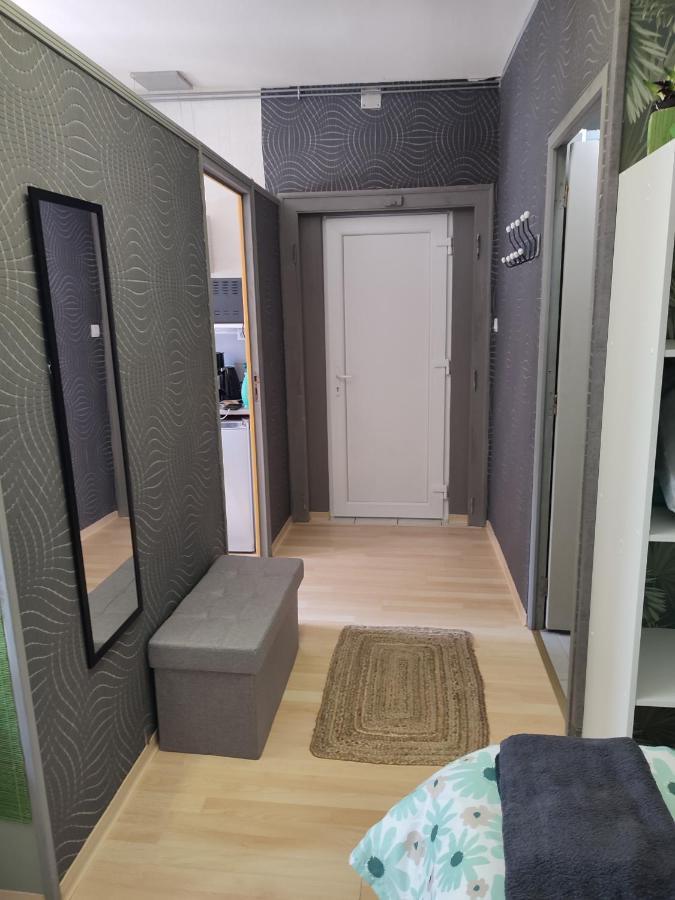 Studio Independant Acces Direct Autonome. Le Cateau-Cambresis Kültér fotó